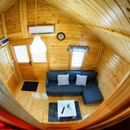 Semesterbostad Paradise Pod Palmami