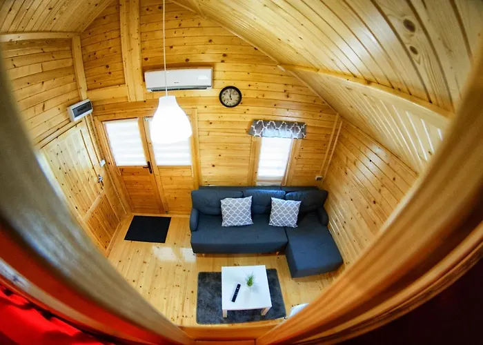 Nyaraló Paradise Pod Palmami