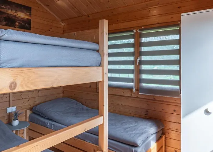 Paradise Pod Palmami * זאטור